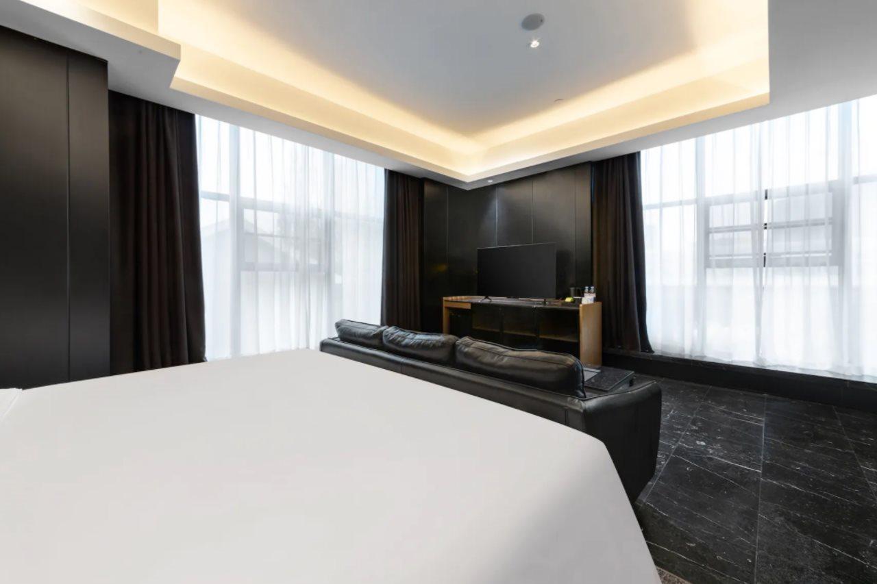 Ramada By Wyndham Wuhan Hankou Dış mekan fotoğraf