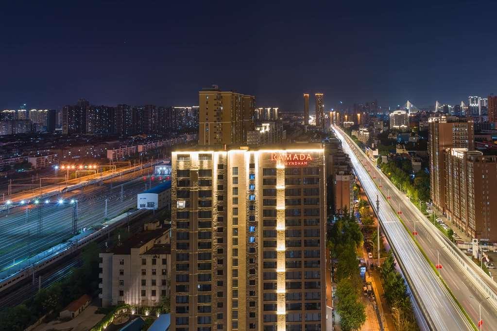Ramada By Wyndham Wuhan Hankou Dış mekan fotoğraf